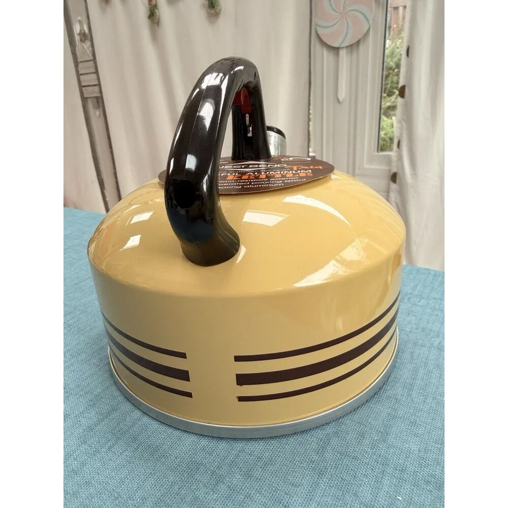 West Bend Triq Harvest Gold 2 1/2 Qt Whistling Aluminum Tea Kettle New NIB 1834